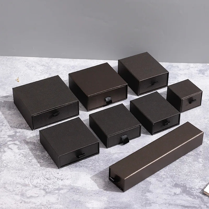 Kit com 8 Caixas de Papelão para Joias