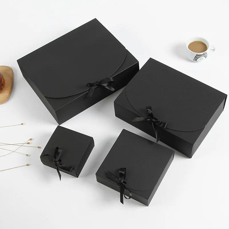 Caixa de Presente Simples em Papel Kraft com Fita